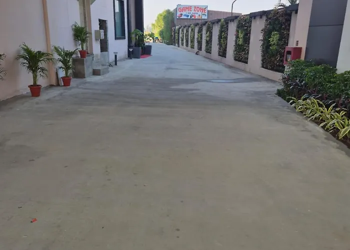 Hotel Adsan Heights