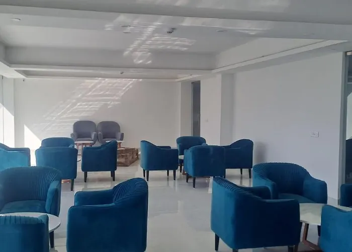 Namami Chail Resort & Spa
