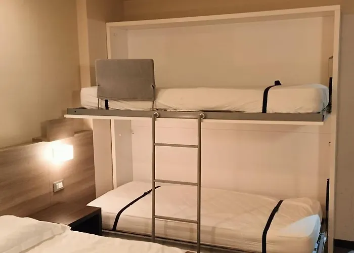 Hll Hotel Lungolago Lecco-Como Lake