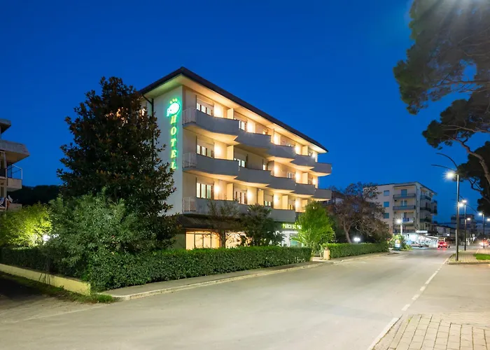 Hotel Parco Dei Pini - 100Mt Dal Mare