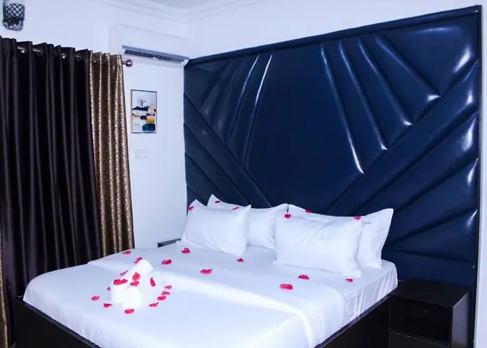 Vhs Vinchee Suites I