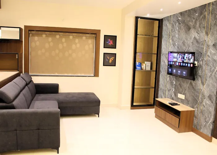 The Vantage Inn, Near Us Consulate Gachibowli Hyderabad