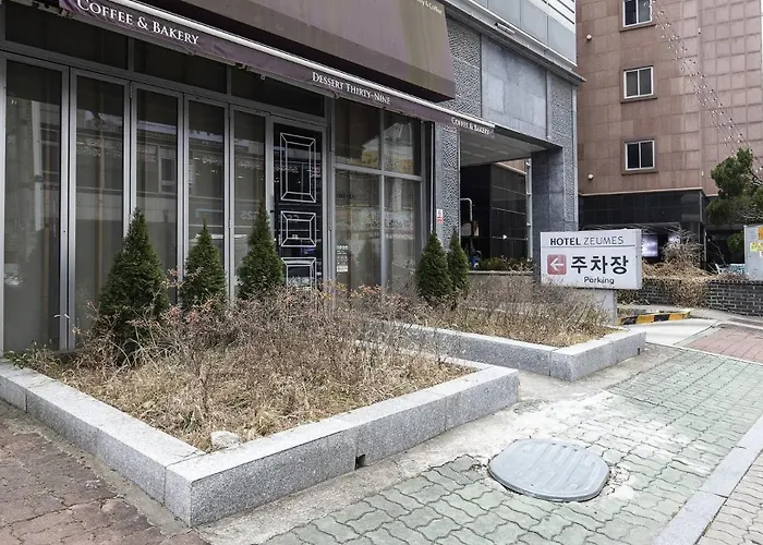 Incheon Airport Hotel Zeumes