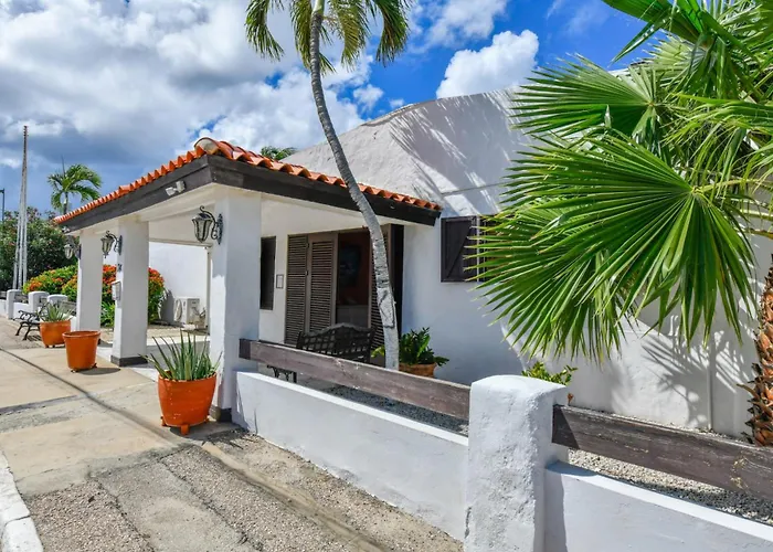Arubiana Inn Hotel