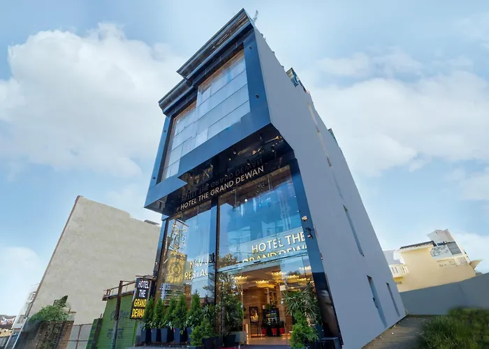 Hotel The Grand Dewan