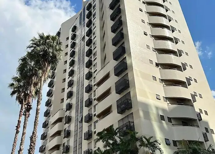 Flat Particular no Hotel Comfort Suítes com garagem