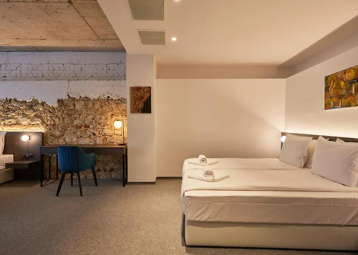 Bizarre Boutique Hotel