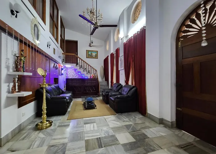 Bharatham Heritage Inn