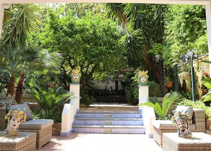 Hotel Paradiso