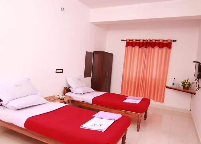 Rays Inn Thekkady