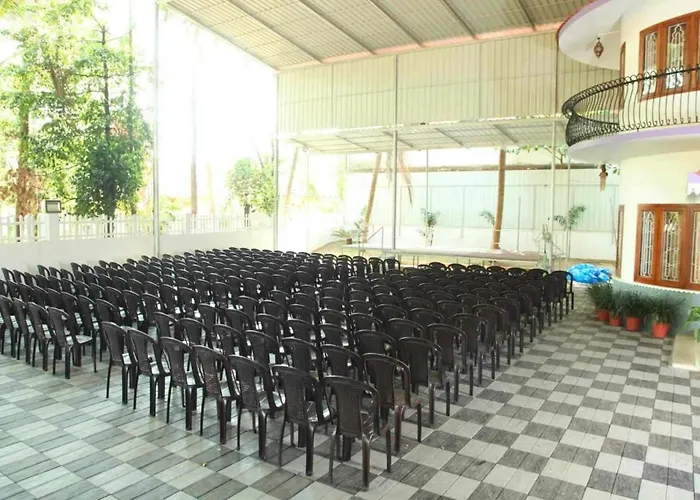 Bharatham Heritage Inn