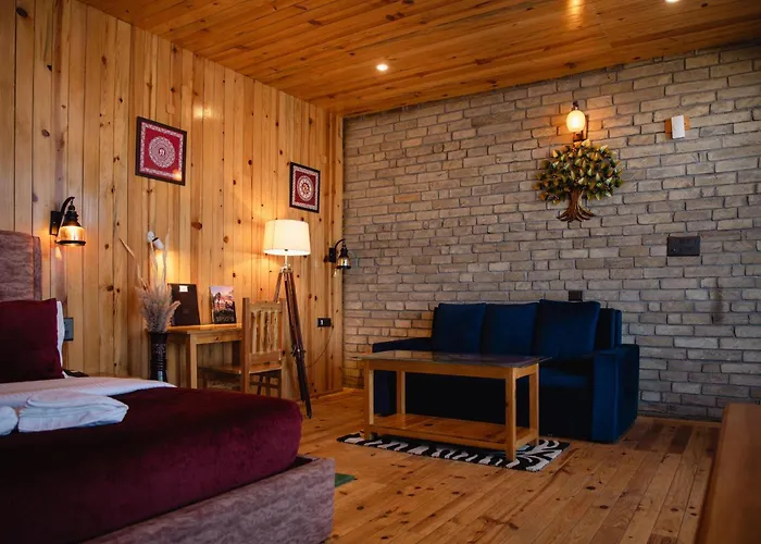 Kasar Himalaya Holiday Resort, Binsar Rd