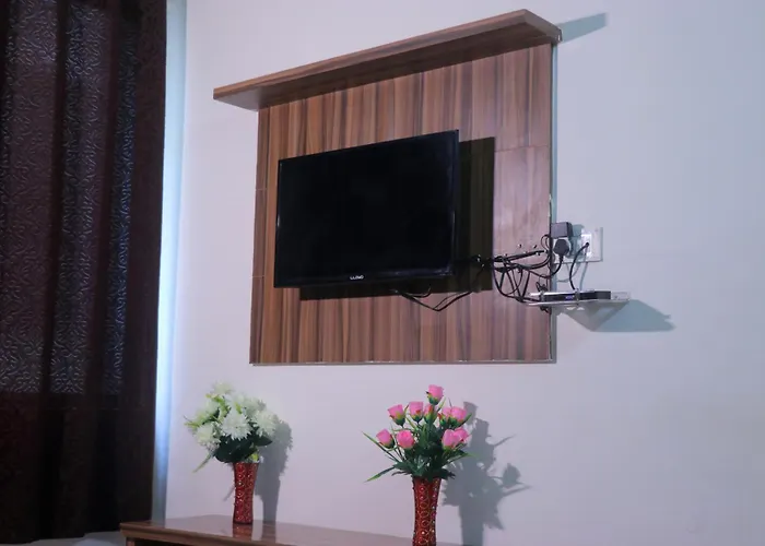 Hotel Panache 500 Mtrs From Shri Krishna Janma Bhumi Teample