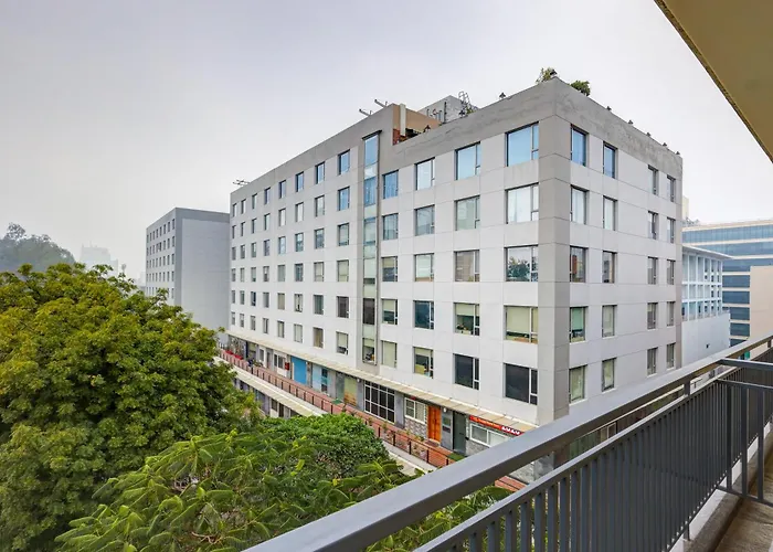 Limewood Stay Premium Studios - Near Sector 29