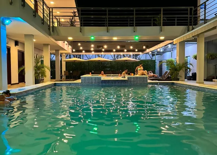 Hotel Cayuga