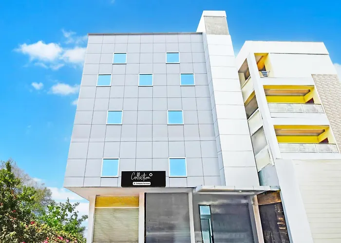 Super Collection O Sanath Nagar Near Railway Station