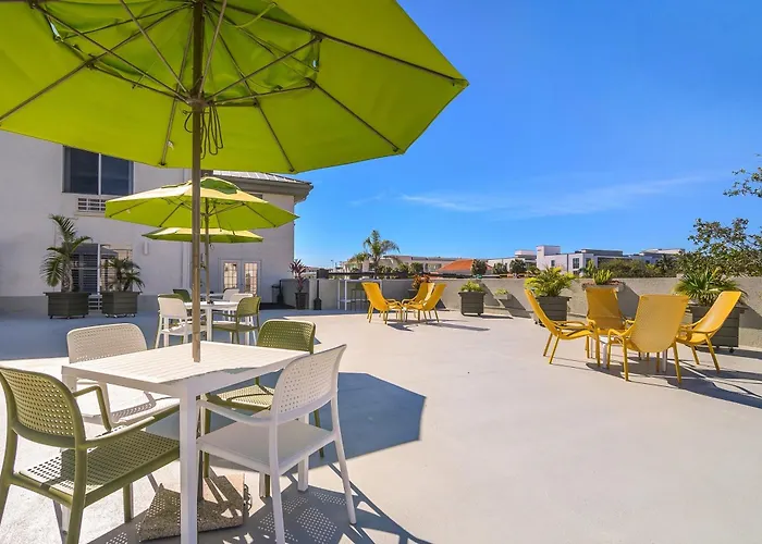 Naples Park Central Hotel