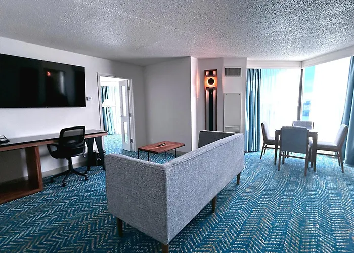 Fort Pontchartrain Detroit, A Wyndham Hotel