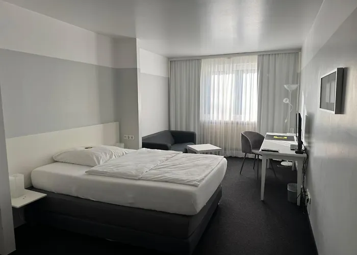Hotel U Mülheim Free Parking Highspeed WiFi
