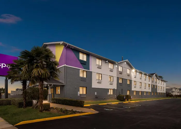 Spark By Hilton Norfolk