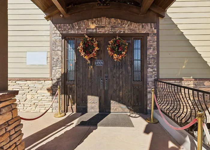 Zion Cliff Lodge
