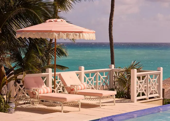 Coral Sands Inn & Cottages