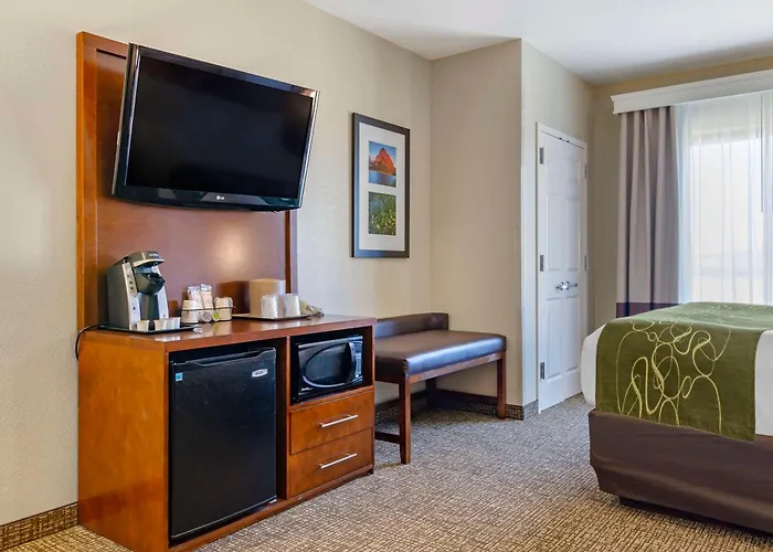 Comfort Suites Helena Airport