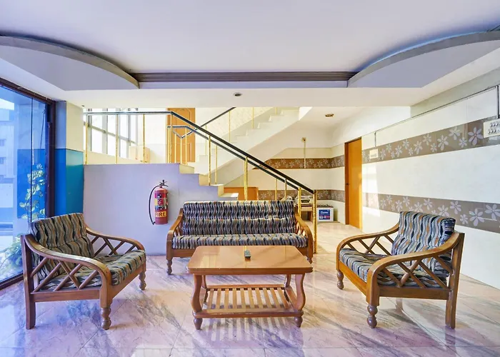 Super Hotel O Tiruppur Near Railway Station