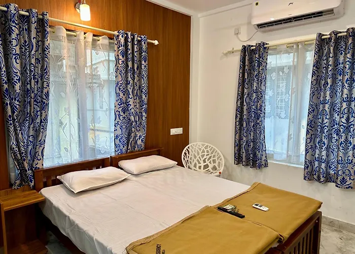 M M Residency