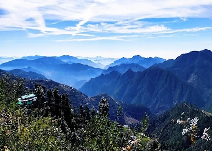 La Riqueza Kanatal - Himalayan View Rooms - Parking On Site - Close To Surkanda Devi Temple & Jungle Safari