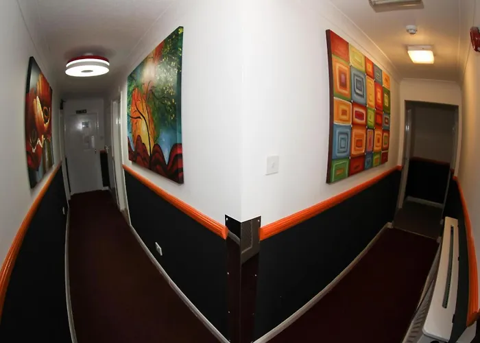 Heathrow Inn Hotel