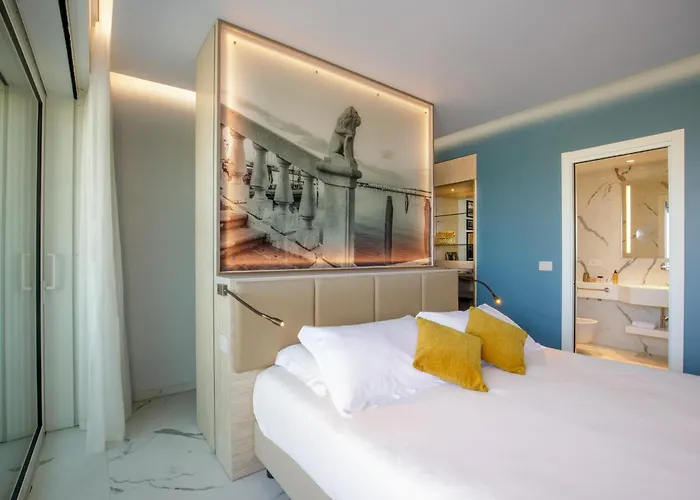 Ambasciatori Suite Hotel