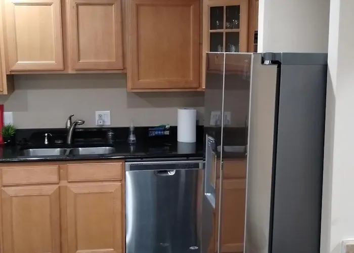 Spacious And Private 3Br, 3Ba With Free Parking Near Downtown Washington Dc
