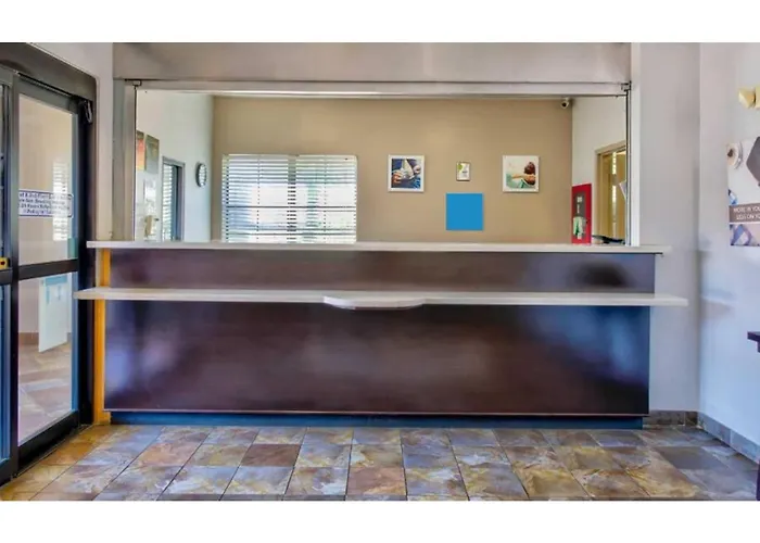 Oyo Townhouse Beaumont Medical Center Area I-10
