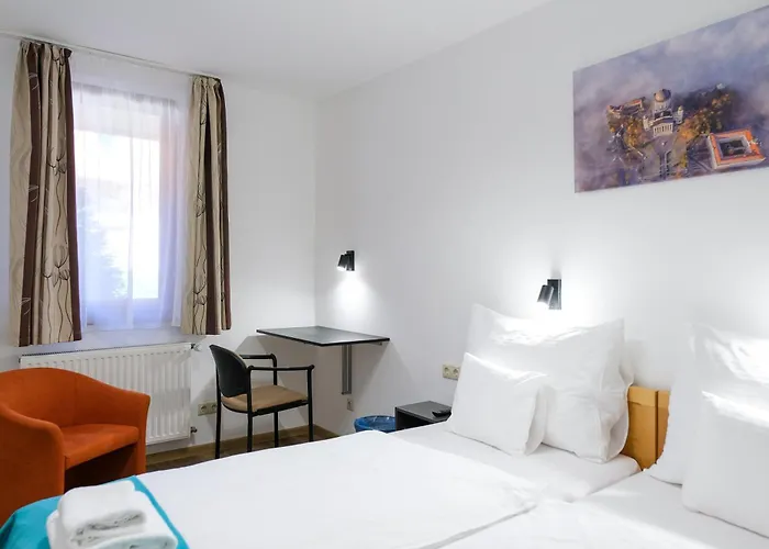 Hotel Adalbert Boldog Meszlenyi Zoltan Haz