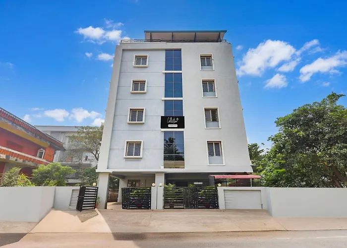 Oyo Collection O Kakinada Near Jntu