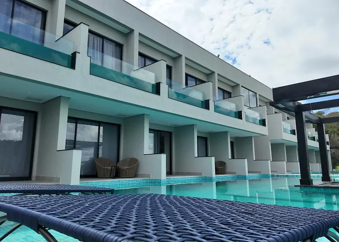 Collegare Hotel