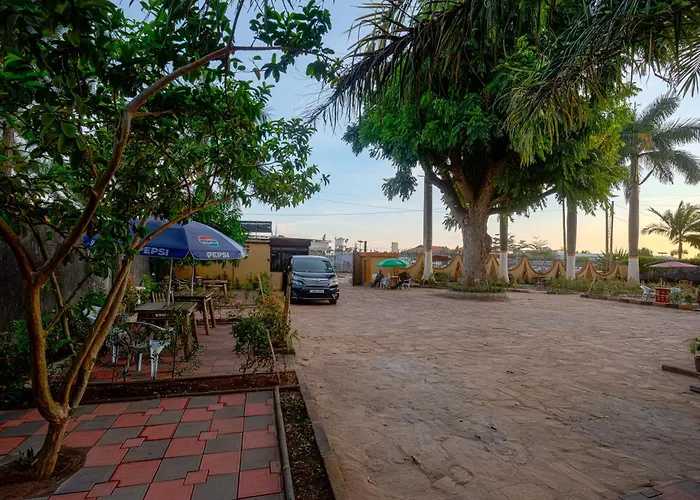 7 Days Motel Near UN Base