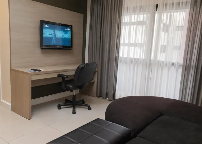 Hotel Adrianopolis All Suites