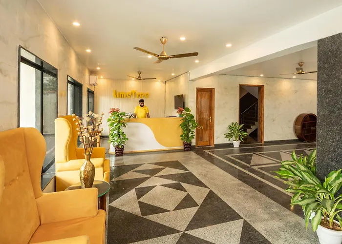 Lime Tree Hotel & One Bed Room Serviced Apartment Nearby Noida Sector 50 Metro & Medanta Hospital With Party Venue
