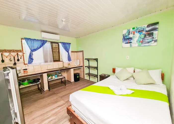 Cabinas Coco Alegre
