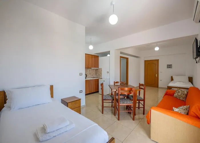 Aleksander Aparthotel
