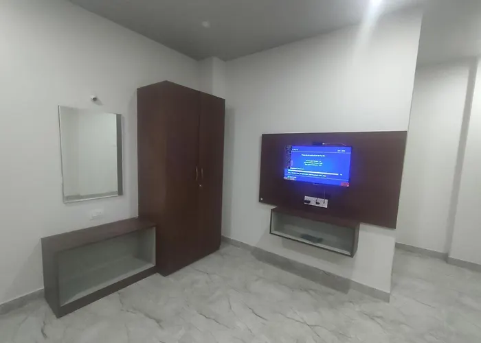 Crown Suites