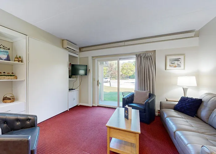 The Lincoln Studio At Rivergreen