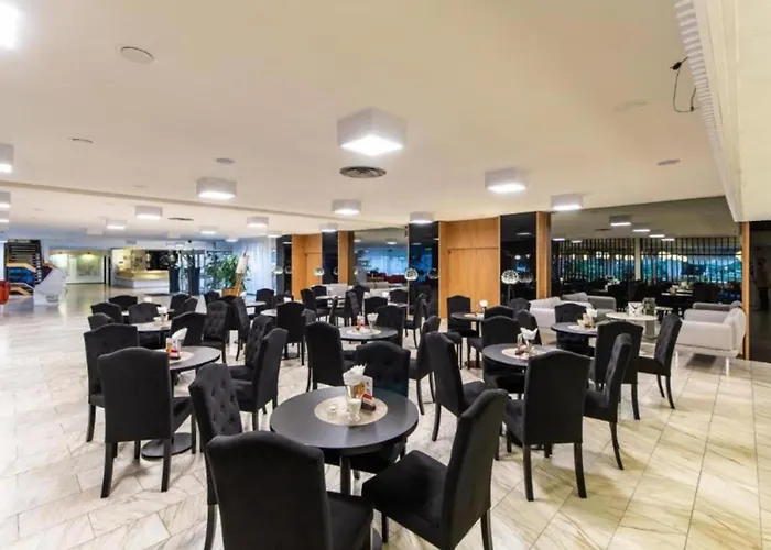 Apartament Royal Solny Resort Z Aneksem, Klimatyzacja I Konsola Ps4 W Hotelu Z Krytym Basenem, Sauna I Spa