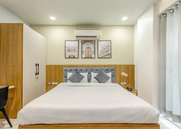 Wandr Hotel Medicity Gurugram, Near Medanta Hospital