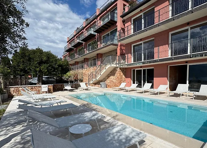 Hotel Villa Leopardi 4S - Adults Only