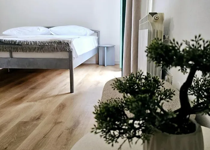 Ana Rooms