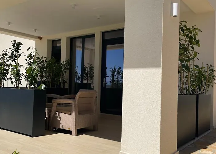 South Villas And Suites