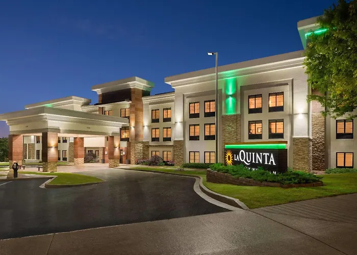 La Quinta By Wyndham Memphis Wolfchase Hotel